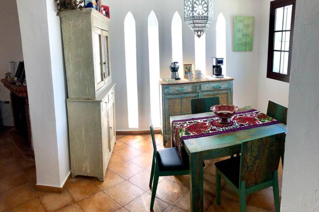 Gatu Premium Villa Lurberri Piscina Privada, 4 Dormitorios, 2 Banos, Parking , Jardines, " Preferente Mayores De 25 Anos Y Familias " In Y Barbacoa 치클라나 데 라 프론테라 외부 사진