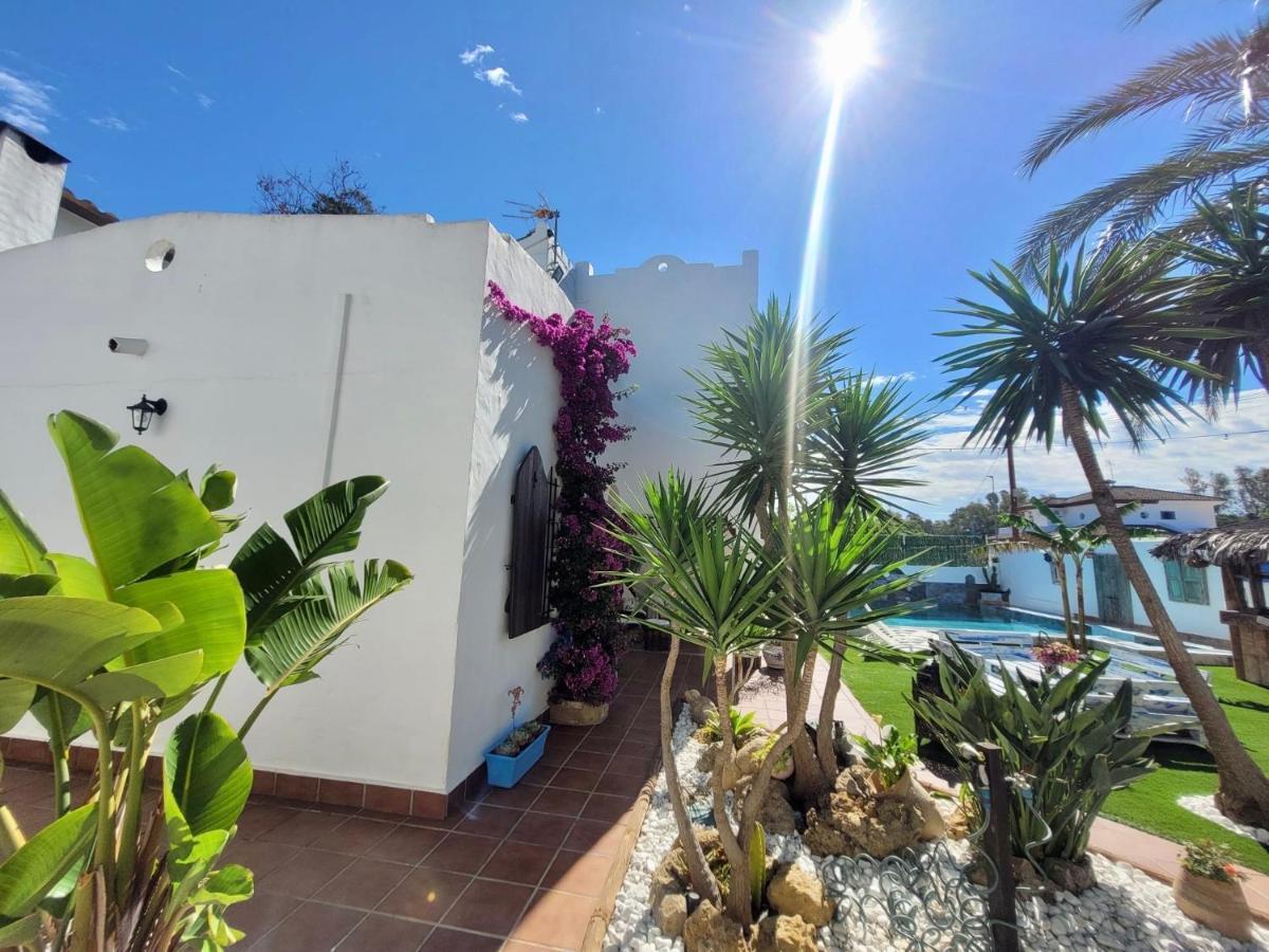 Gatu Premium Villa Lurberri Piscina Privada, 4 Dormitorios, 2 Banos, Parking , Jardines, " Preferente Mayores De 25 Anos Y Familias " In Y Barbacoa 치클라나 데 라 프론테라 외부 사진